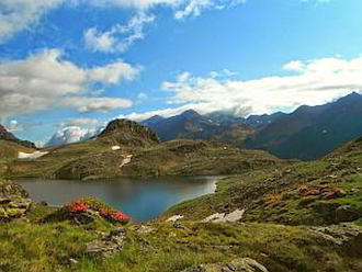 En montagne les vues lointaines invitent à la méditation.