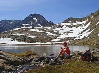 le silence des lacs invite à la spiritualité naturelle